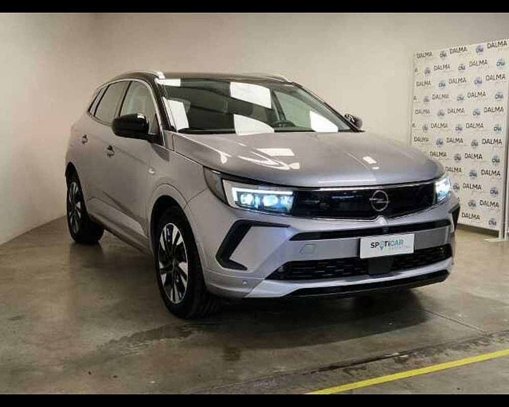 Opel Grandland usata a Milano (19)