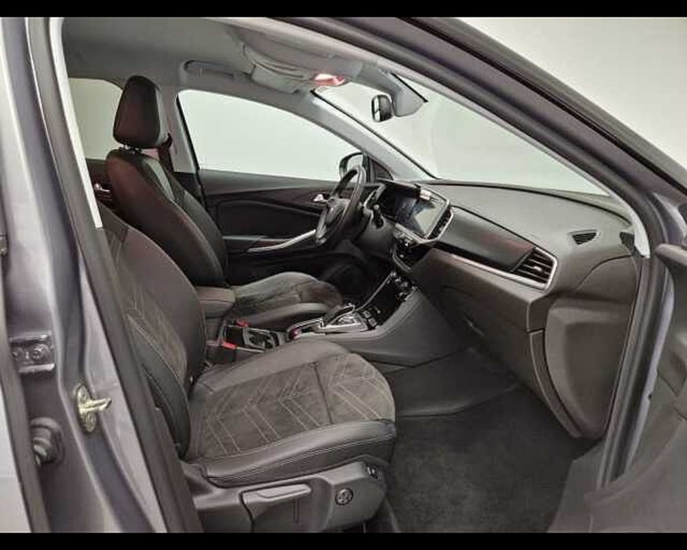 Opel Grandland usata a Milano (9)