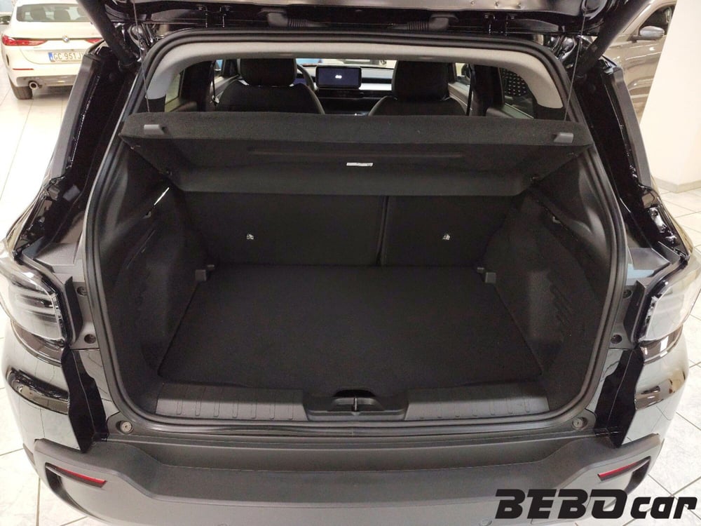 Jeep Avenger nuova a Torino (13)