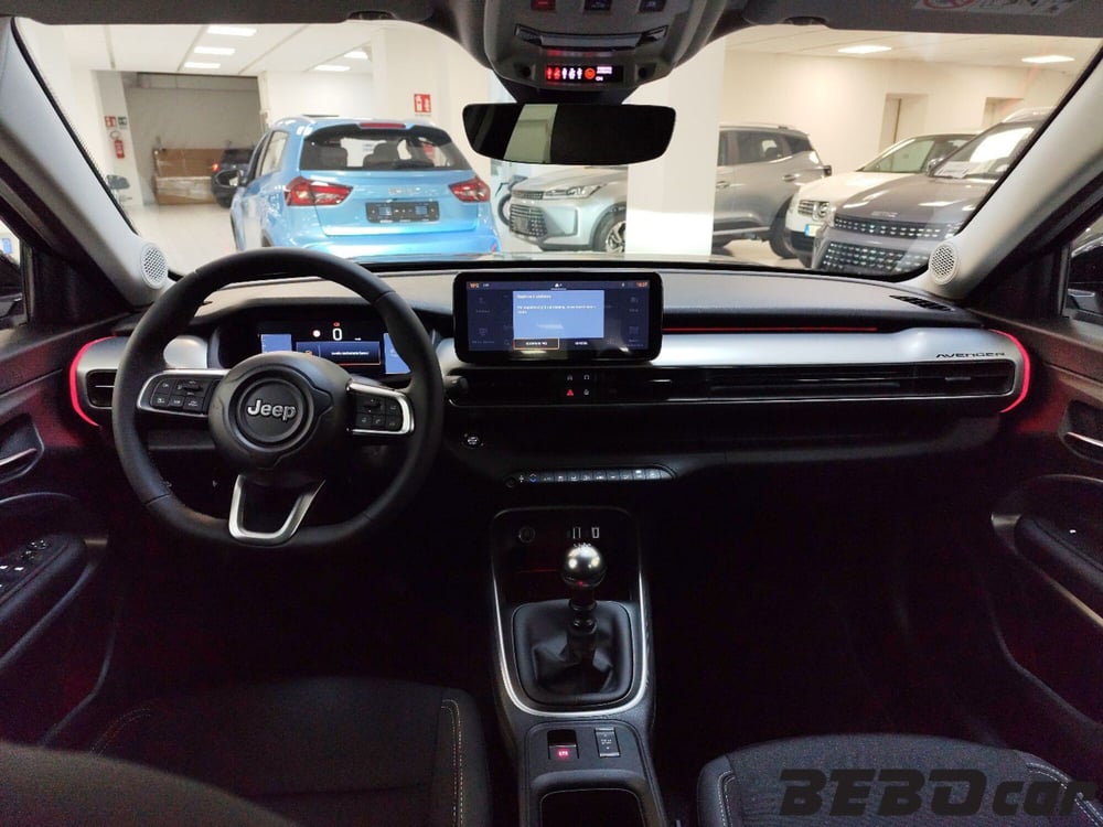 Jeep Avenger nuova a Torino (18)