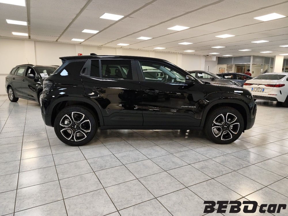 Jeep Avenger nuova a Torino (7)