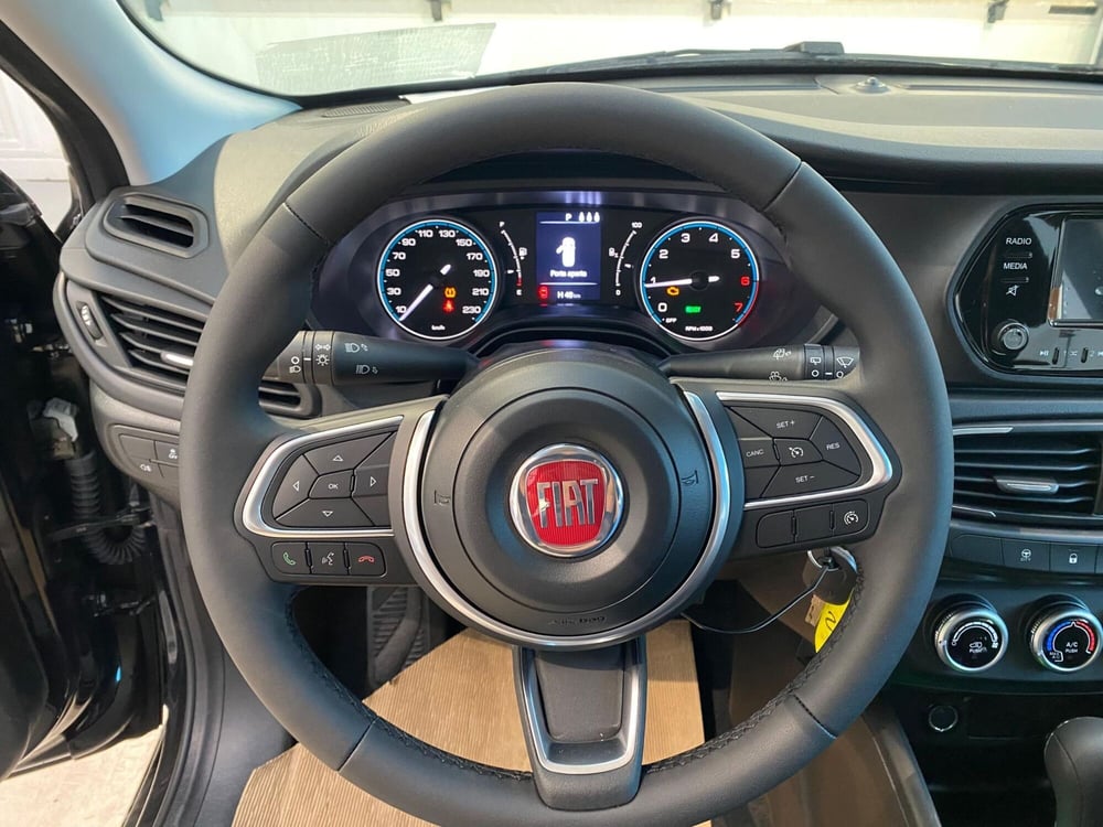 Fiat Tipo Station Wagon nuova a Milano (14)