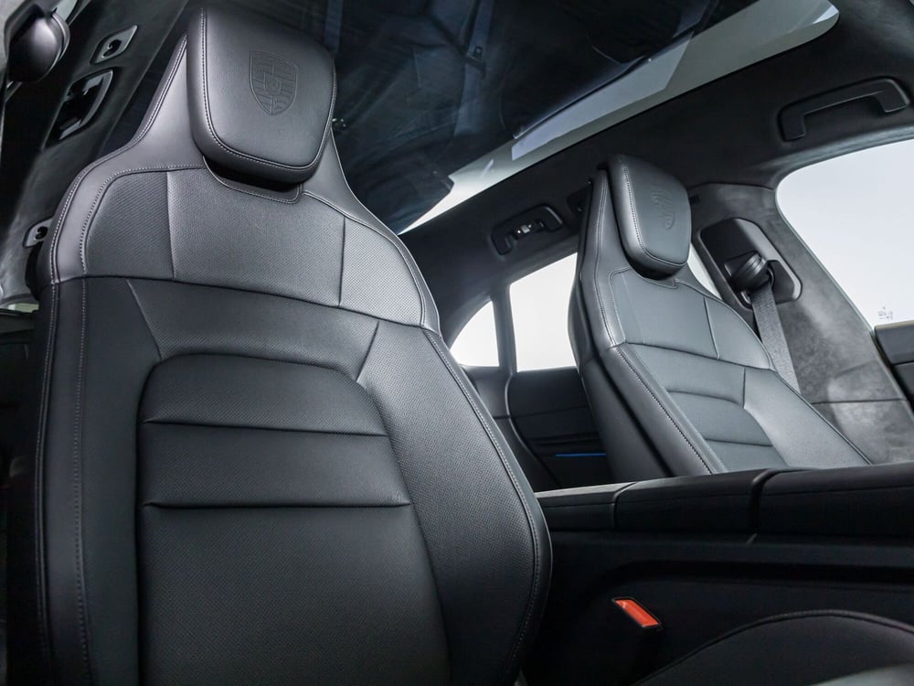 Porsche Taycan Sport Turismo nuova a Firenze (15)