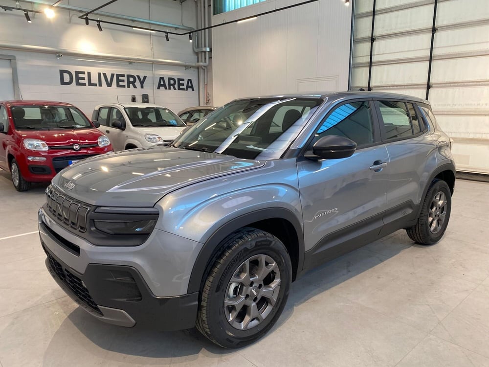 Jeep Avenger nuova a Milano