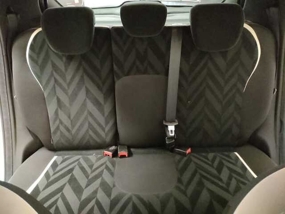 Lancia Ypsilon usata a Teramo (13)