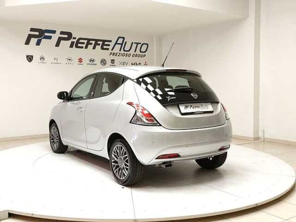 Lancia Ypsilon usata a Teramo (3)