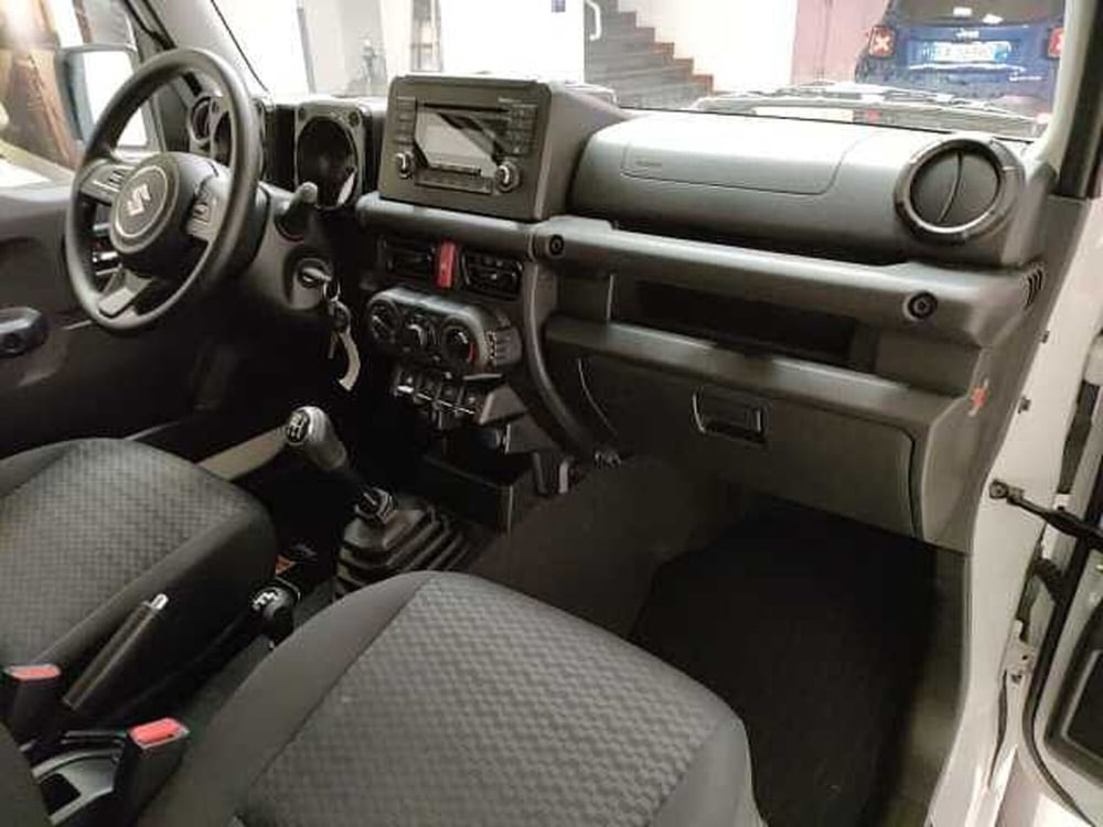Suzuki Jimny nuova a Teramo (12)