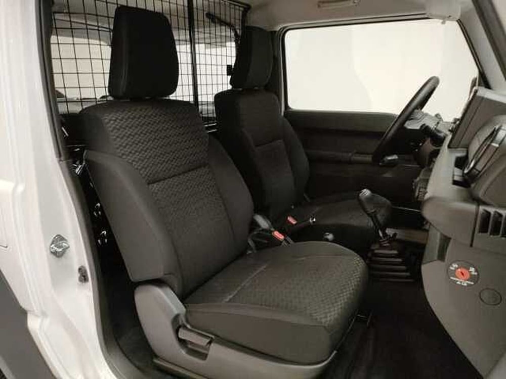 Suzuki Jimny nuova a Teramo (13)