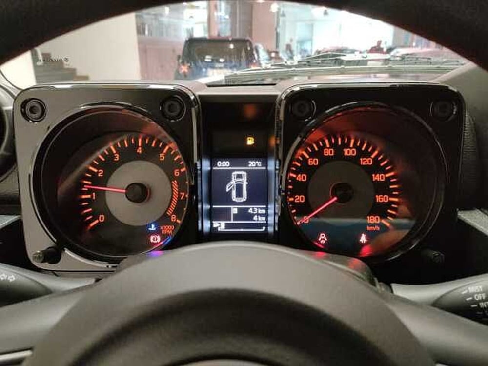 Suzuki Jimny nuova a Teramo (16)