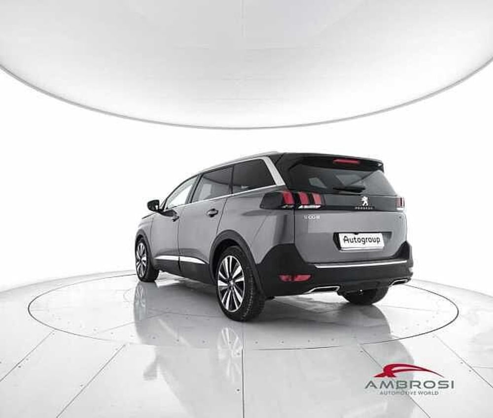 Peugeot 5008 usata a Perugia (4)