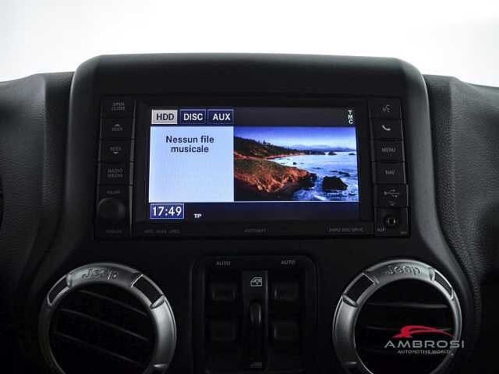Jeep Wrangler usata a Perugia (15)