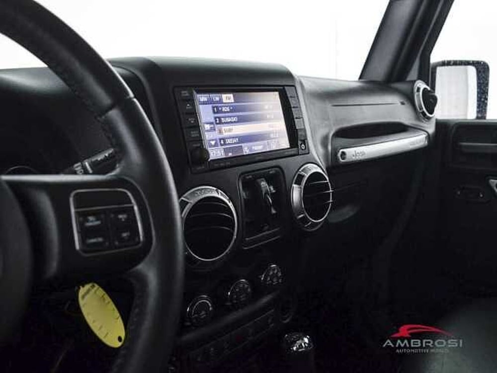 Jeep Wrangler usata a Perugia (20)