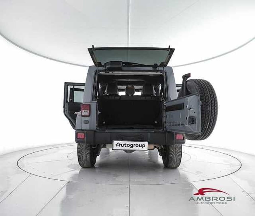 Jeep Wrangler usata a Perugia (7)
