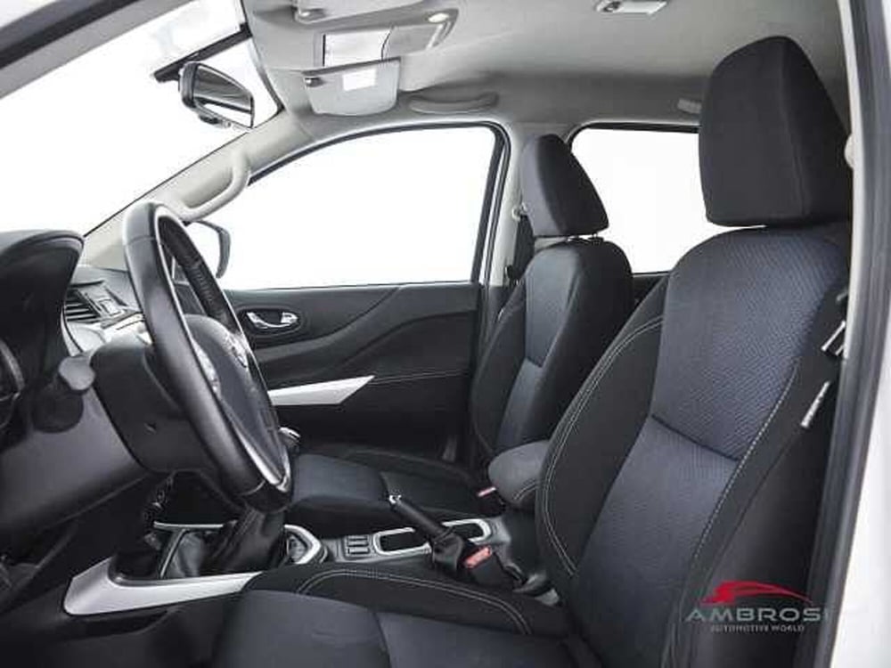 Nissan Navara usata a Viterbo (9)
