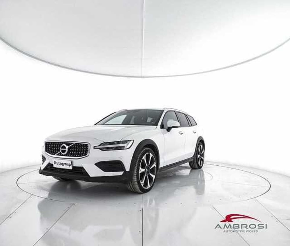 Volvo V60 Cross Country usata a Viterbo