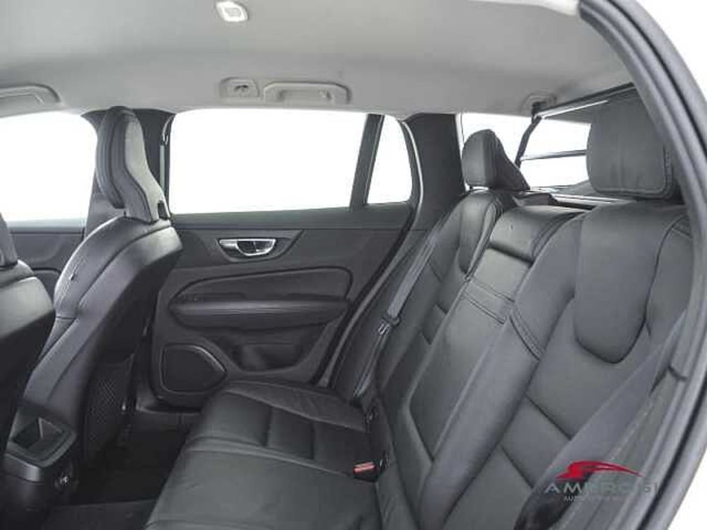 Volvo V60 Cross Country usata a Viterbo (10)