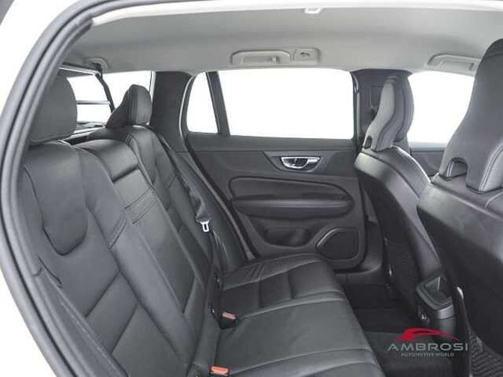 Volvo V60 Cross Country usata a Viterbo (11)