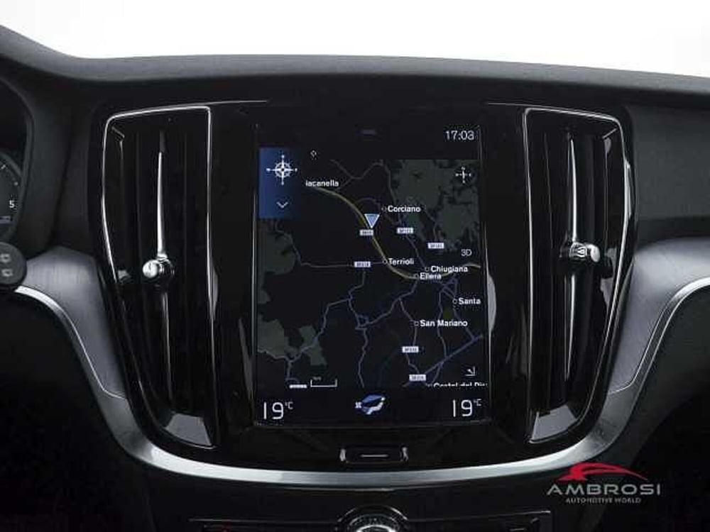 Volvo V60 Cross Country usata a Viterbo (16)
