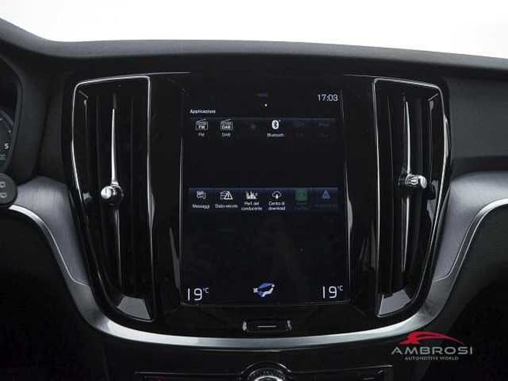 Volvo V60 Cross Country usata a Viterbo (18)