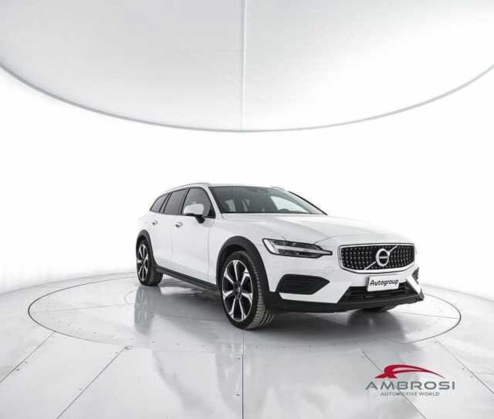 Volvo V60 Cross Country usata a Viterbo (2)