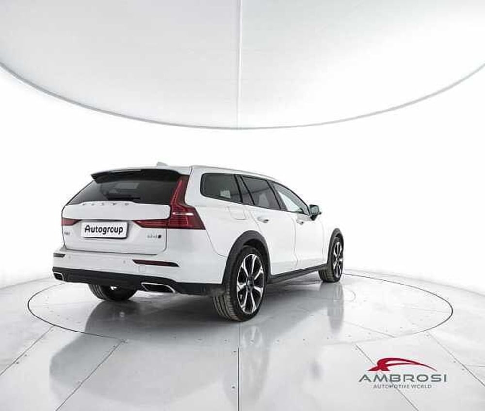 Volvo V60 Cross Country usata a Viterbo (3)