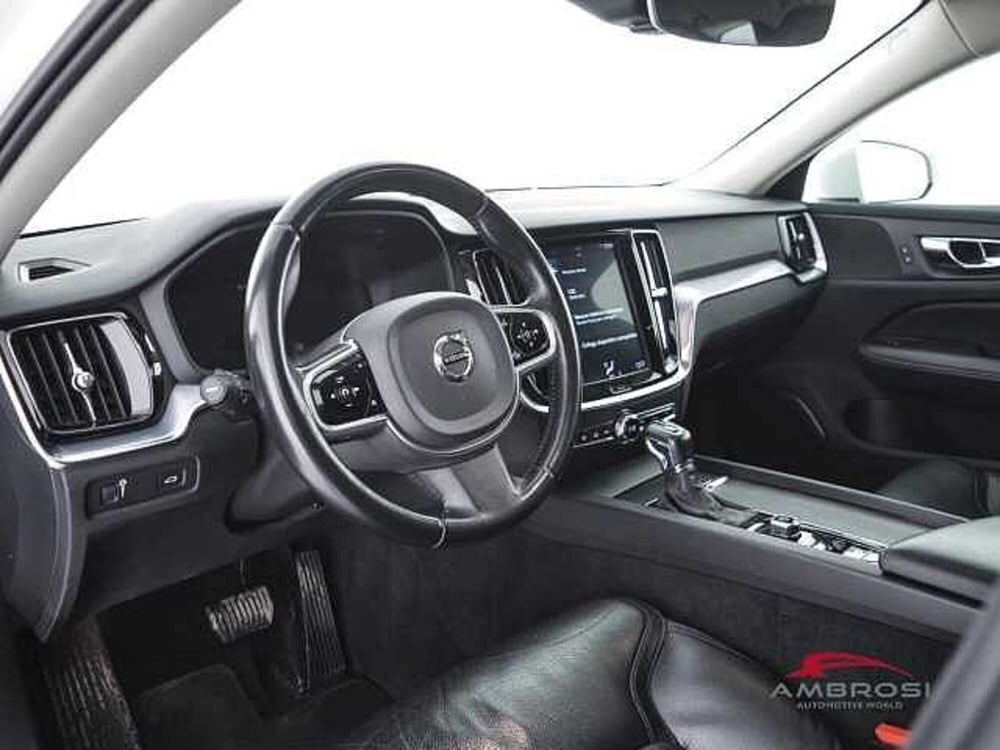Volvo V60 Cross Country usata a Viterbo (8)