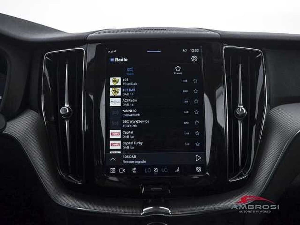 Volvo XC60 usata a Viterbo (14)