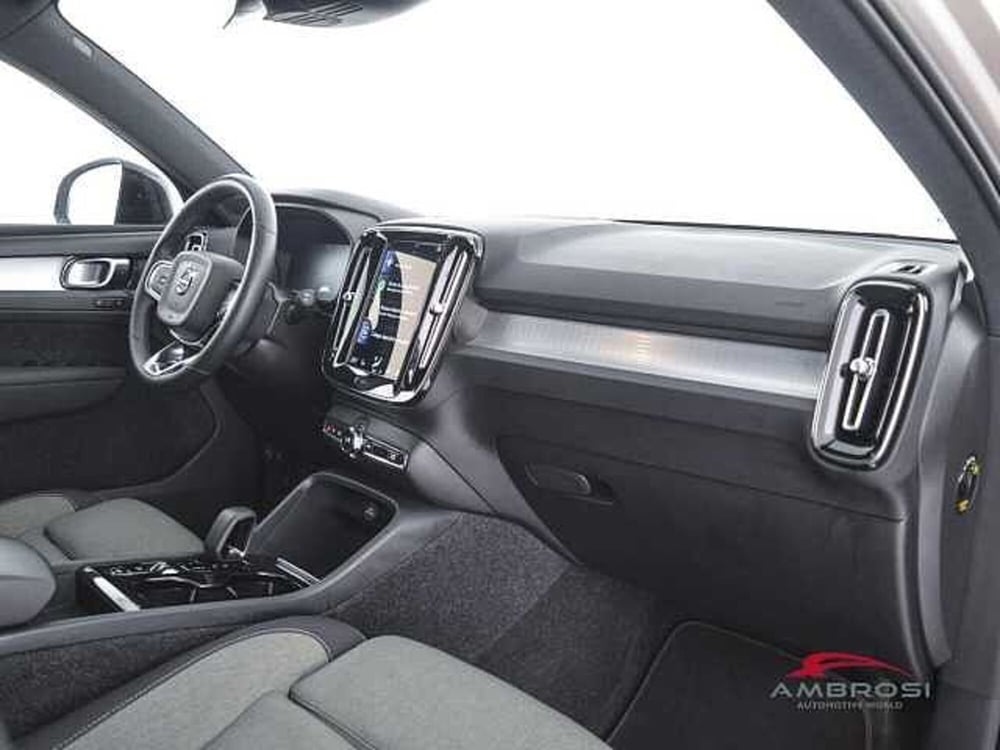 Volvo XC40 usata a Viterbo (12)