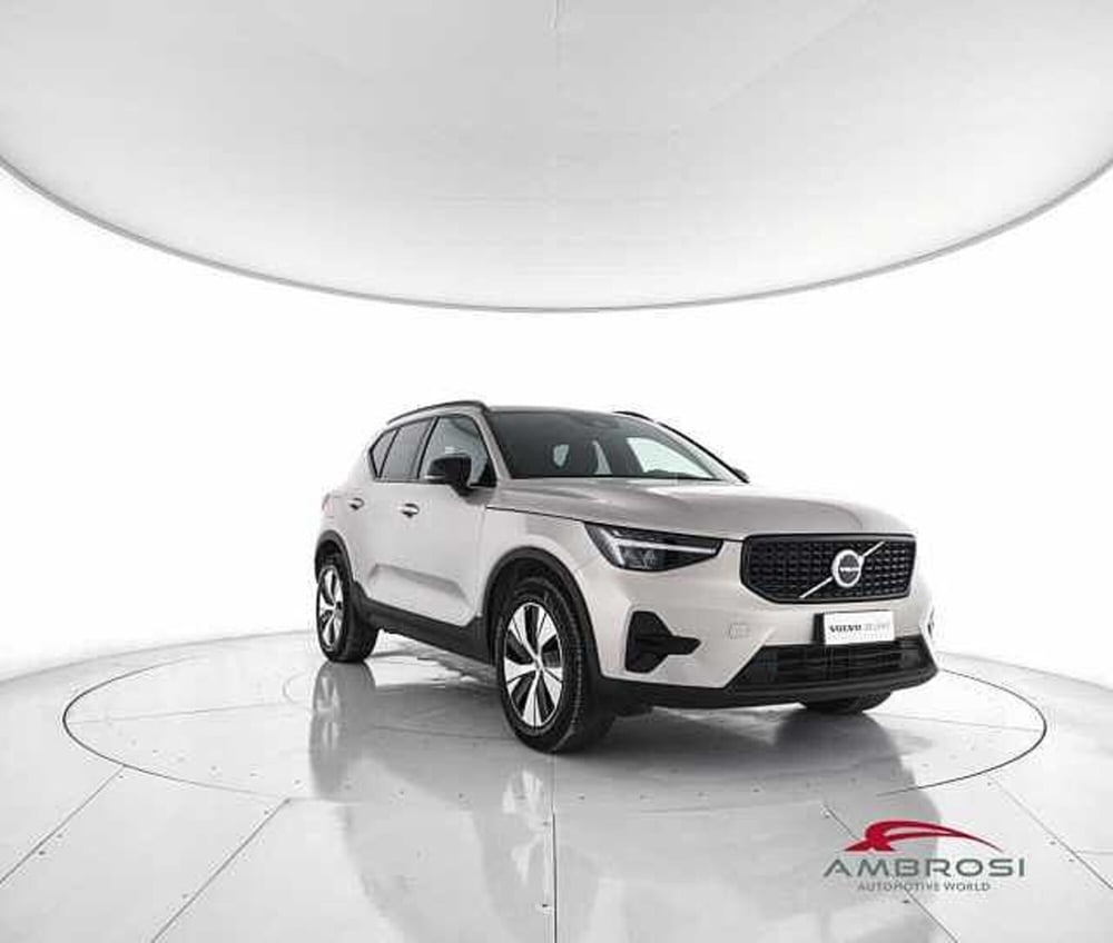 Volvo XC40 usata a Viterbo (2)