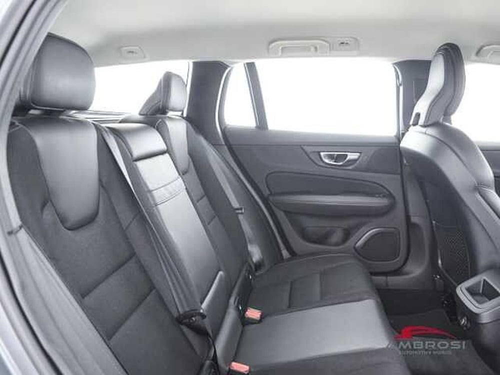Volvo V60 usata a Viterbo (11)