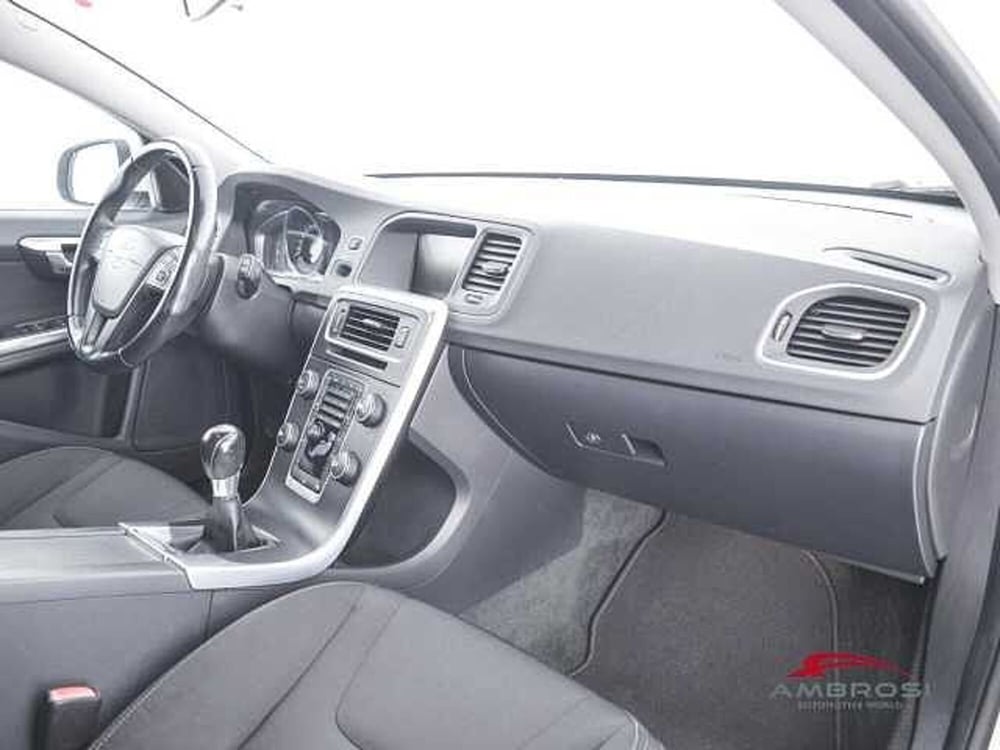 Volvo V60 usata a Viterbo (12)
