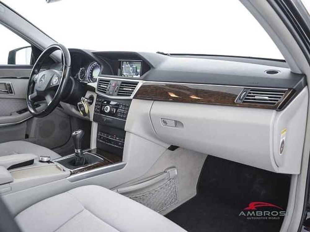 Mercedes-Benz Classe E usata a Viterbo (11)