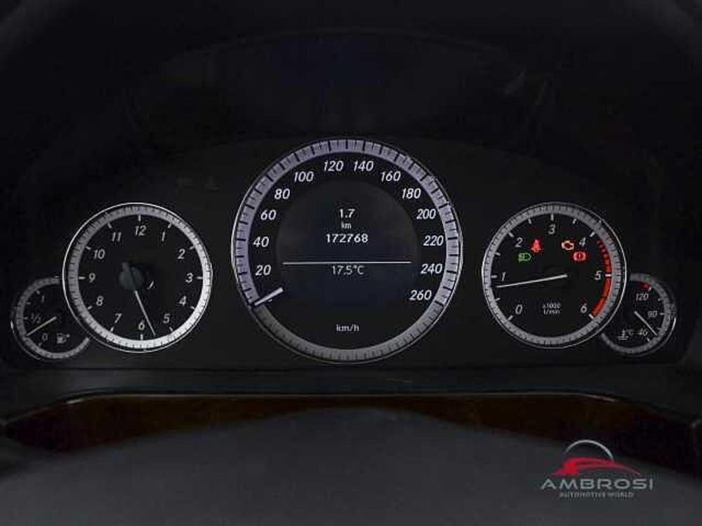 Mercedes-Benz Classe E usata a Viterbo (12)