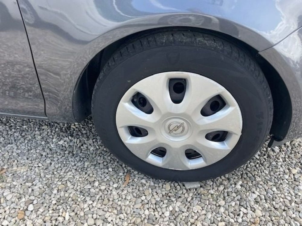 Opel Corsa usata a Prato (4)