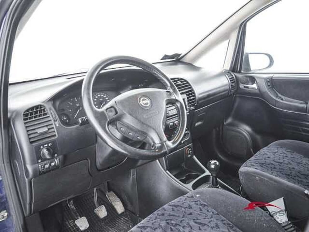Opel Zafira usata a Viterbo (8)