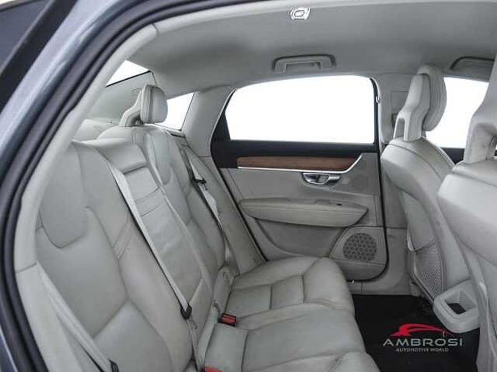 Volvo S90 usata a Viterbo (11)