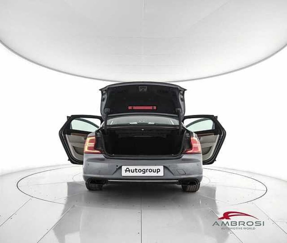 Volvo S90 usata a Viterbo (7)