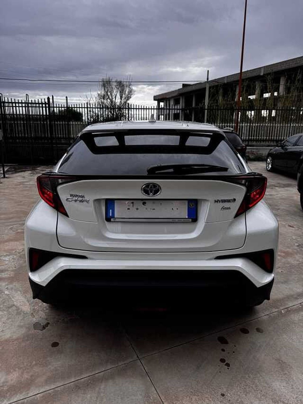 Toyota Toyota C-HR usata a Caserta (4)