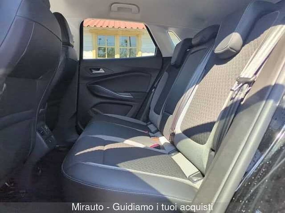 Opel Grandland X usata a Roma (12)