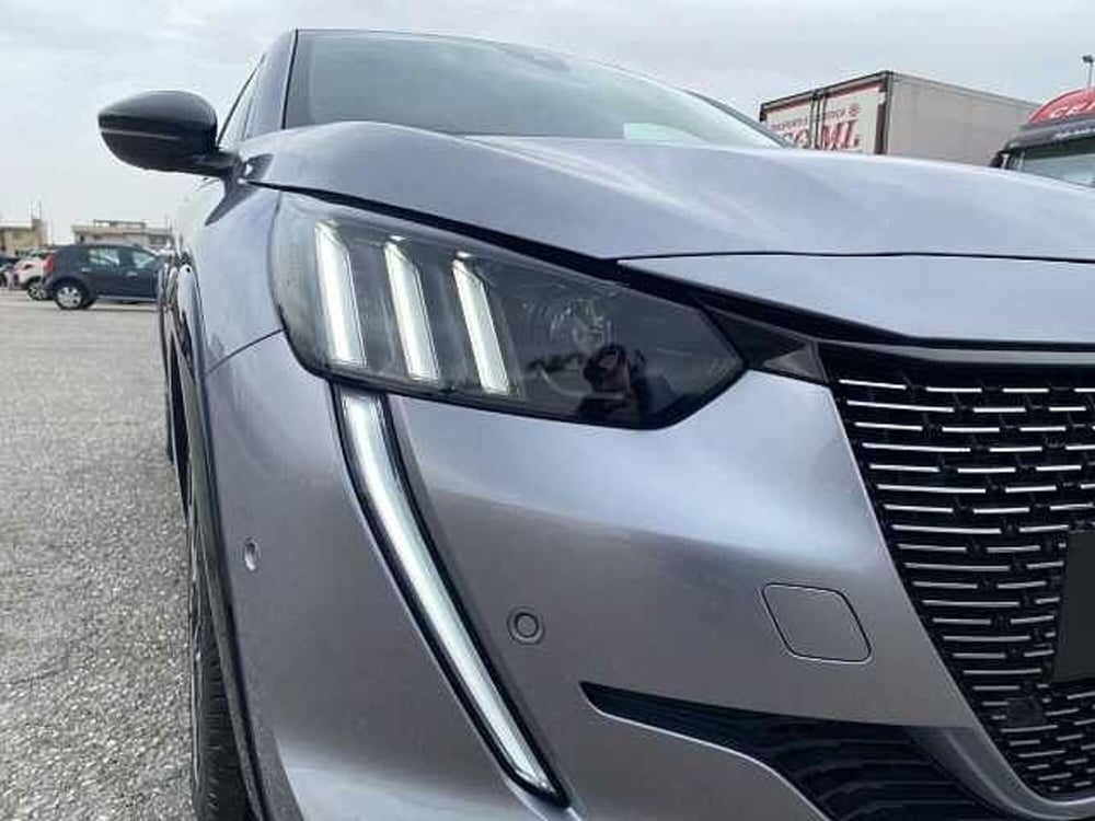 Peugeot 208 usata a Napoli (9)