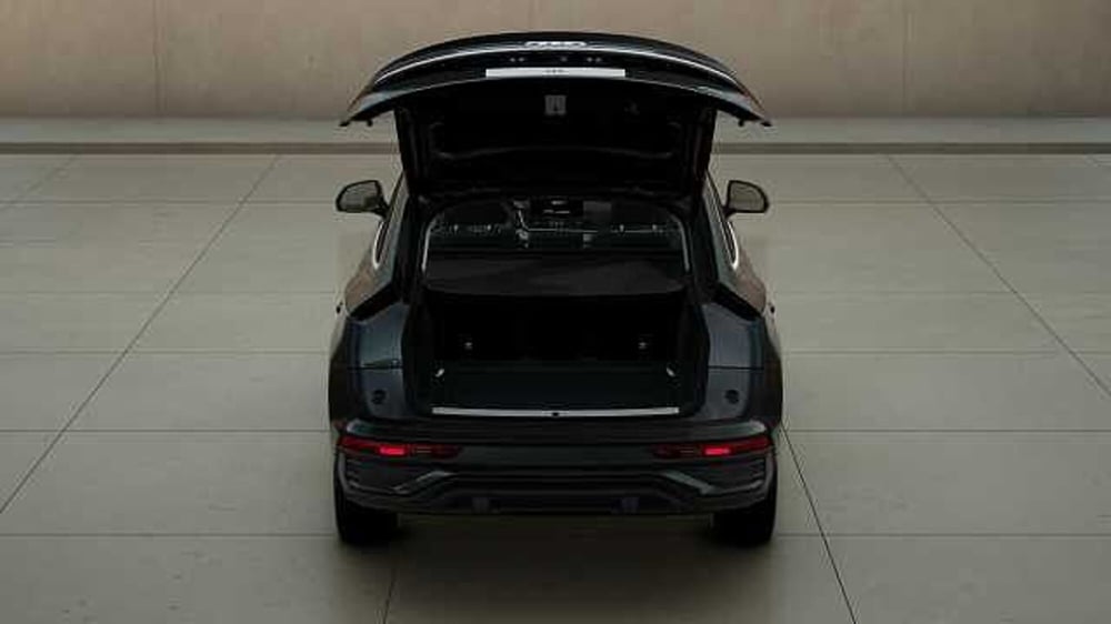Audi Q5 Sportback usata a Varese (7)
