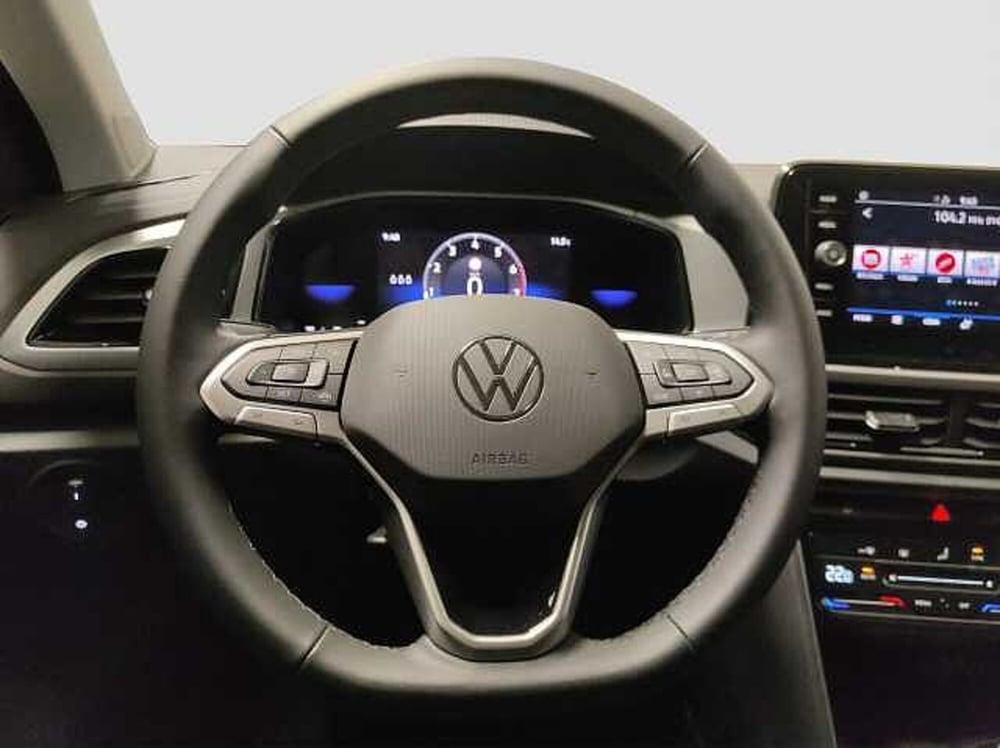 Volkswagen T-Roc nuova a Como (9)