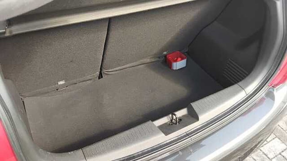 Opel Karl usata a Milano (13)