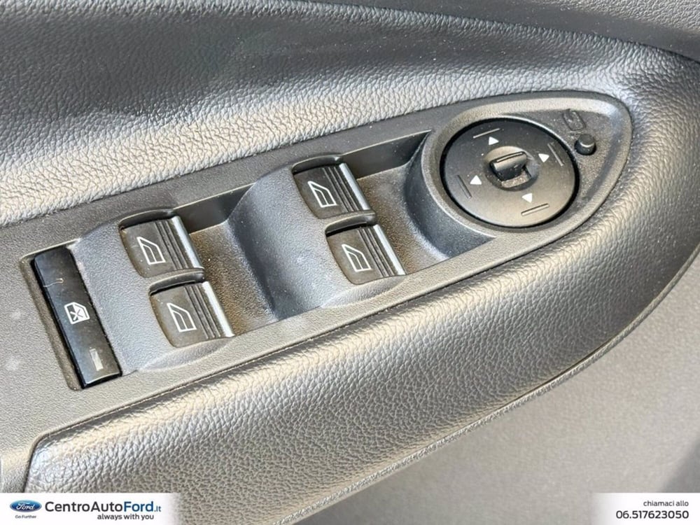 Ford Kuga usata a Roma (19)