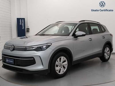Volkswagen Tiguan 2.0 tdi Life 150cv dsg del 2024 usata a Busto Arsizio