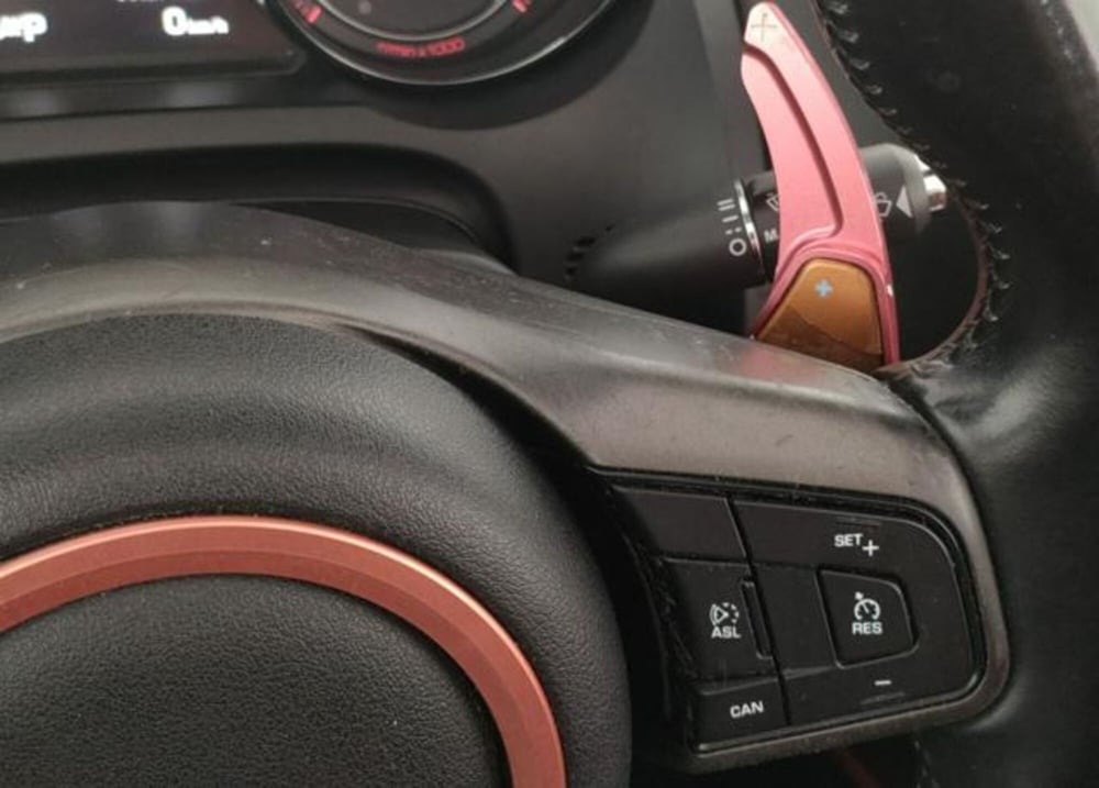 Jaguar F-Type Cabrio usata a Modena (16)