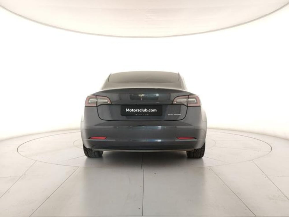 Tesla Model 3 usata a Modena (4)