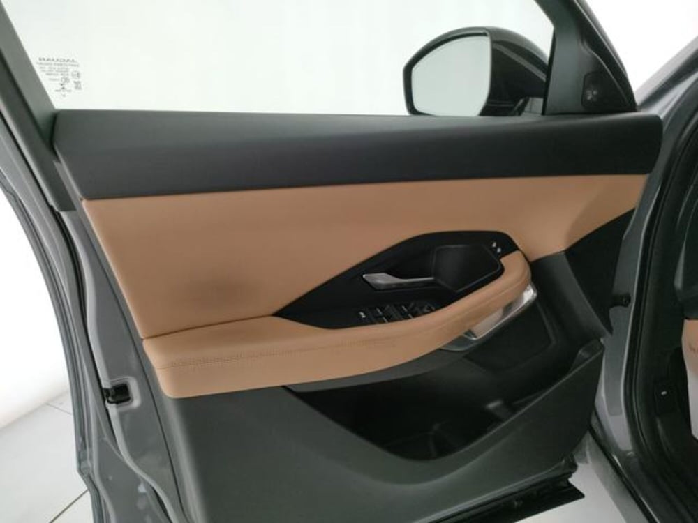 Jaguar E-Pace usata a Modena (12)