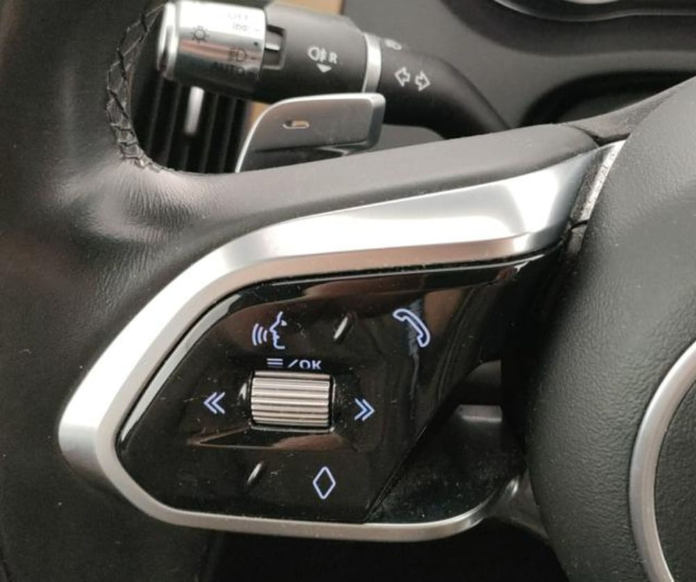 Jaguar E-Pace usata a Modena (18)