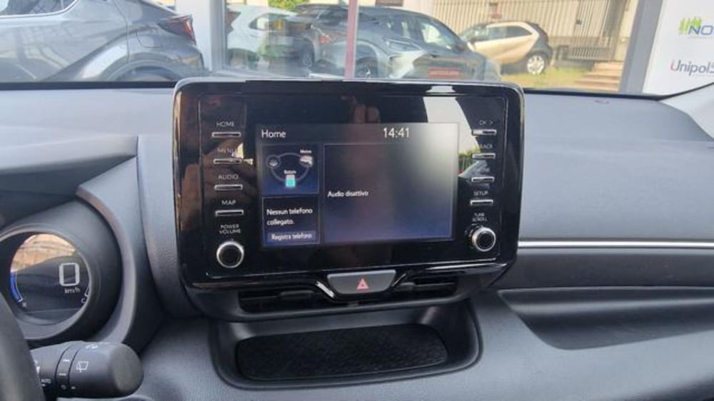 Toyota Yaris usata a Milano (9)